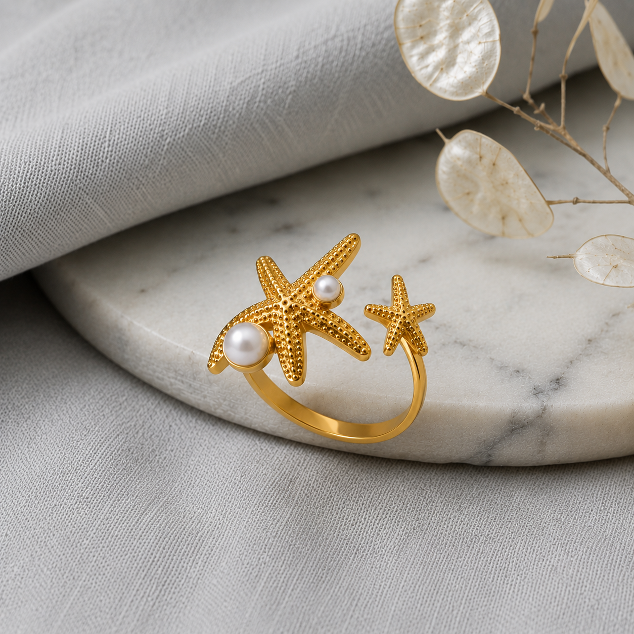 A008 Golden Starfish Ring