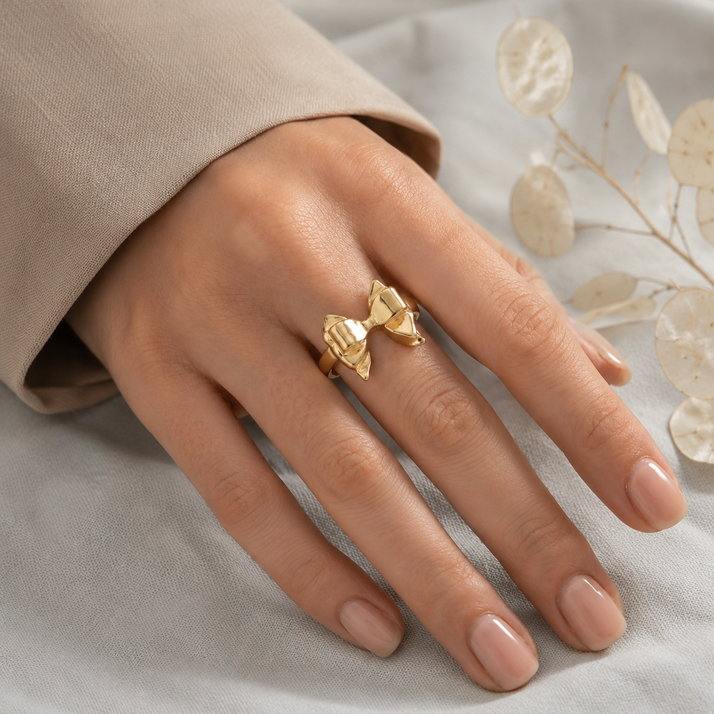 A0021 Golden Bow Ring