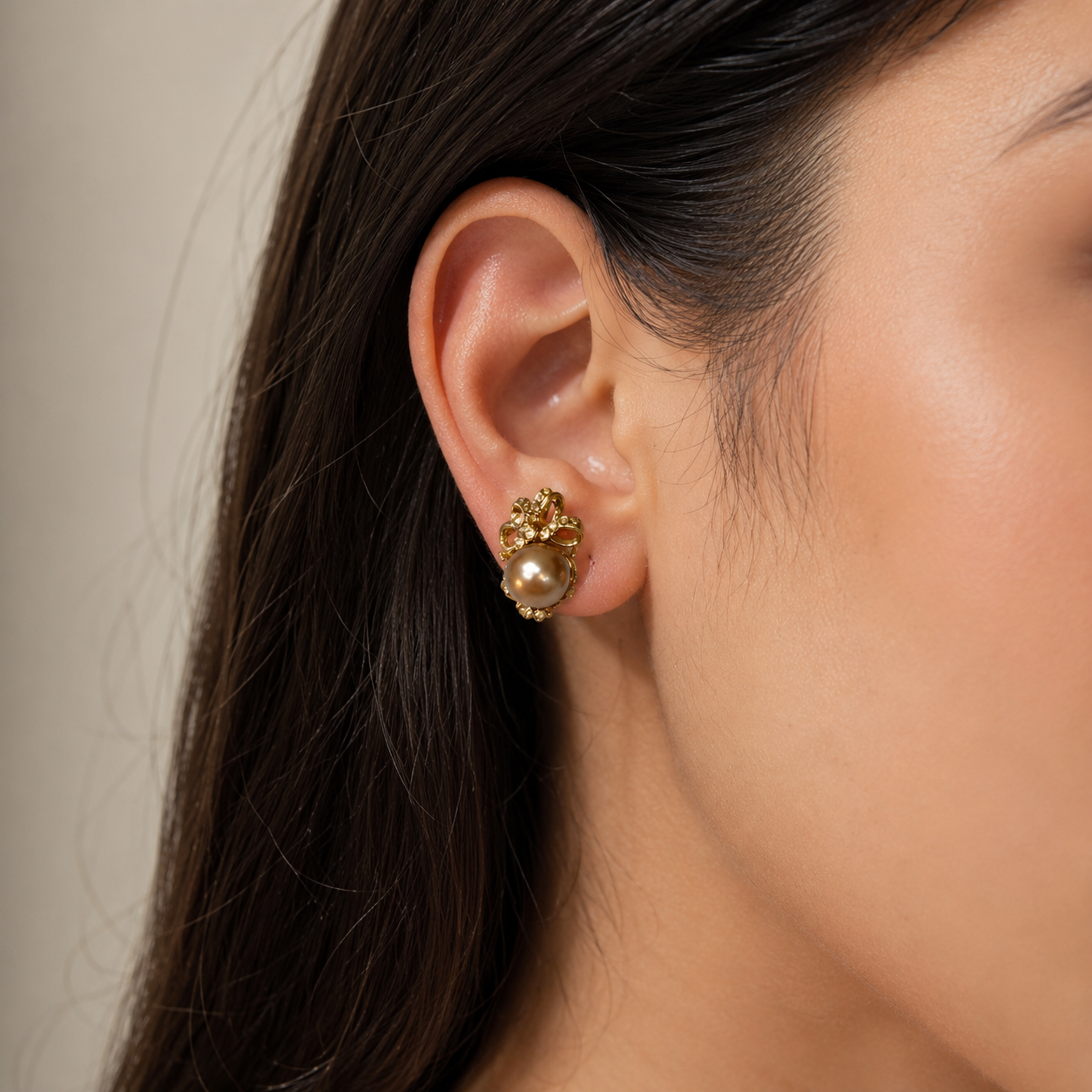 A0012 Golden Pearl Elegance