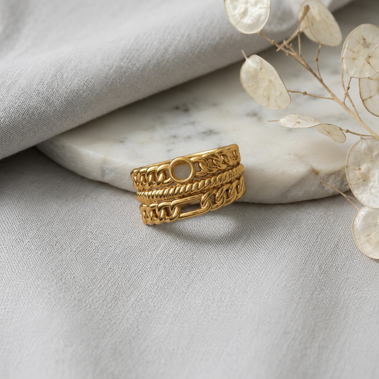 A0020 Golden Chain Stack